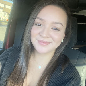 Meet your Posher, Leslie